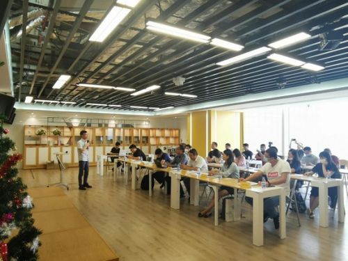 深物聯(lián)新基建技術(shù)產(chǎn)品交流會(huì)成功舉辦，助推技術(shù)開發(fā)創(chuàng)新